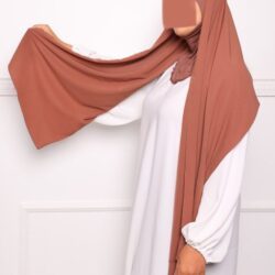 HIJAB CAGOULE INTÉGRÉ À ENFILER Hijab cagoule à enfiler pour femme pas cher mon hijab pas cher marron